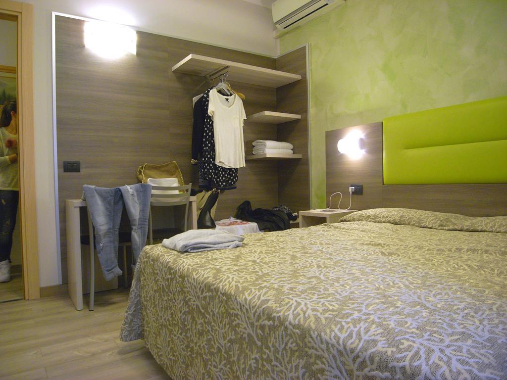 Hotel Siena Milánó Kültér fotó