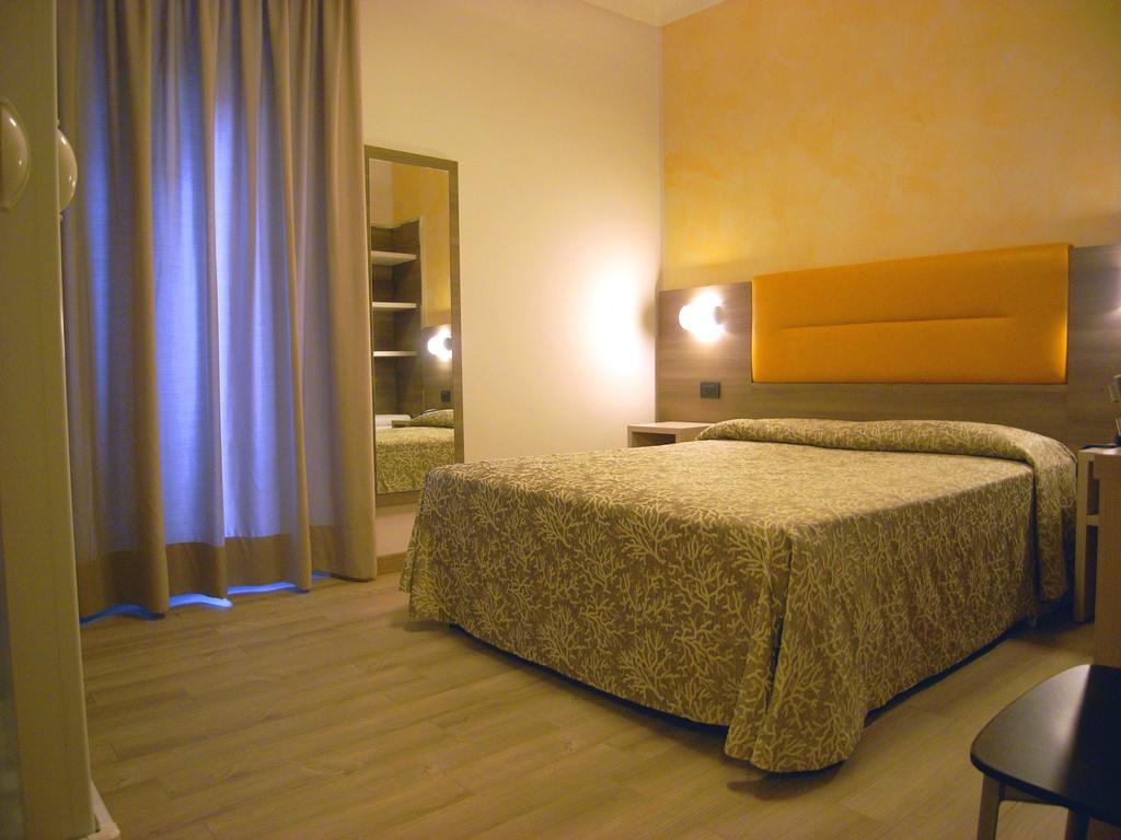 Hotel Siena Milánó Kültér fotó