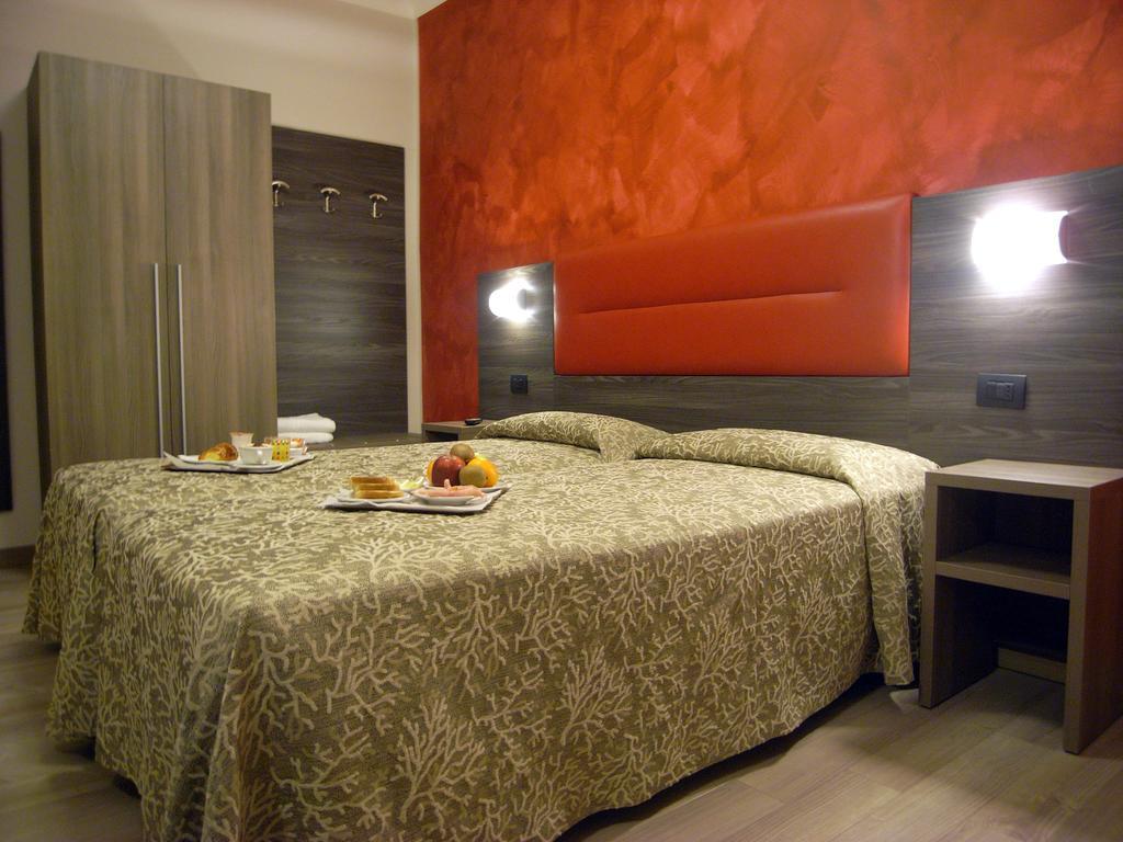 Hotel Siena Milánó Kültér fotó