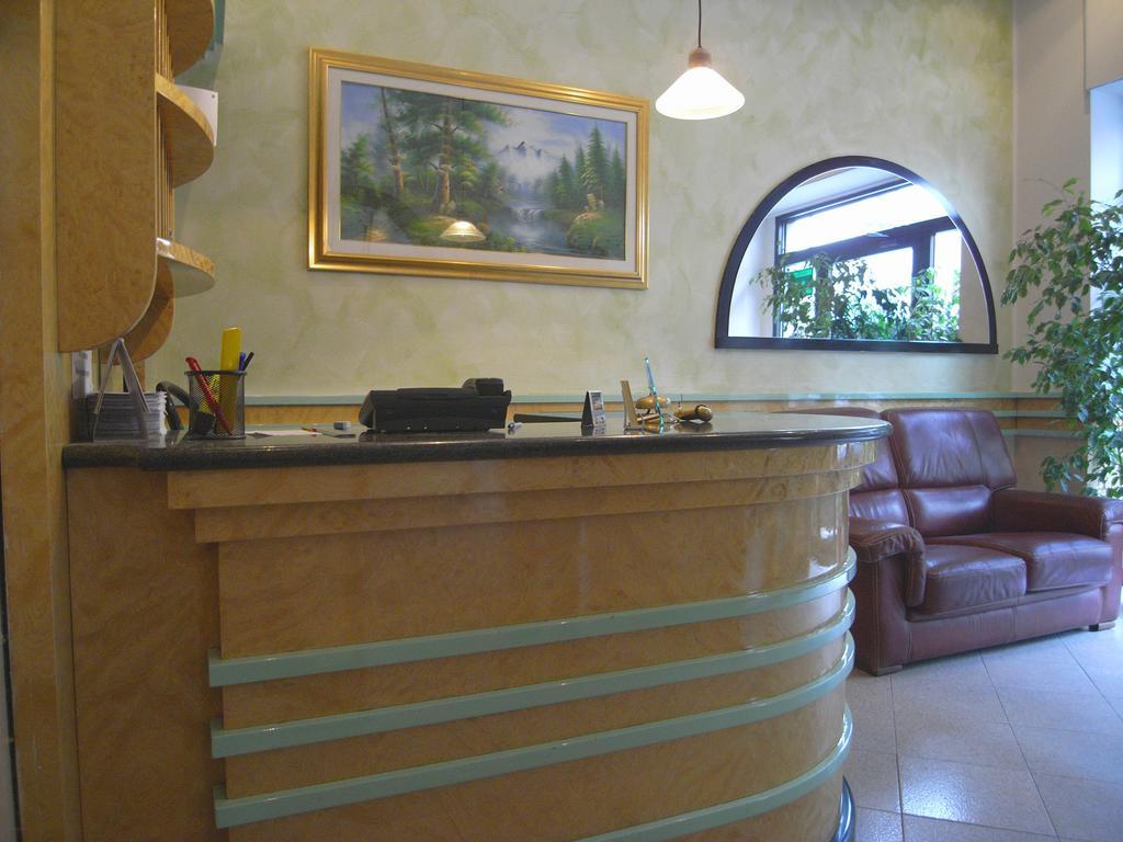 Hotel Siena Milánó Kültér fotó