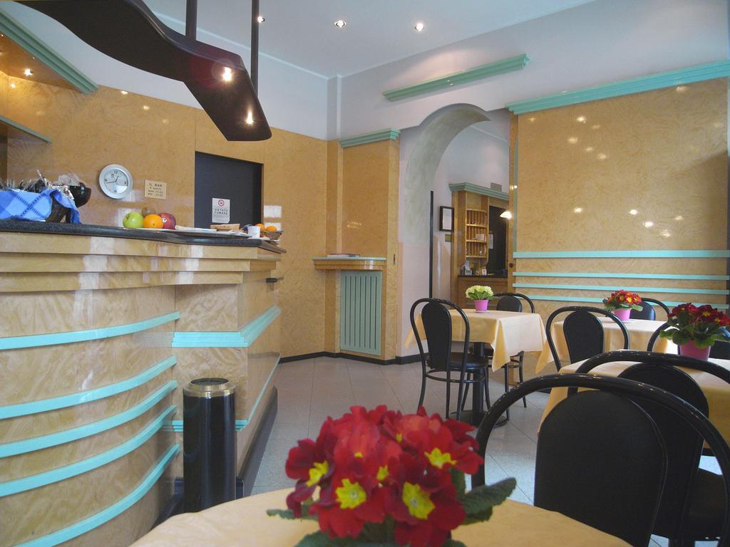 Hotel Siena Milánó Kültér fotó