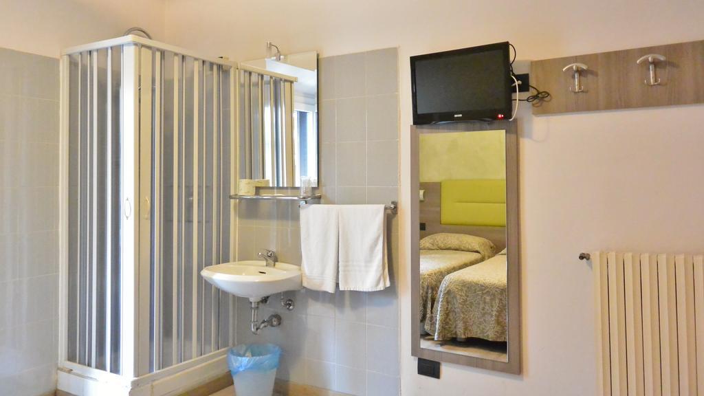 Hotel Siena Milánó Kültér fotó